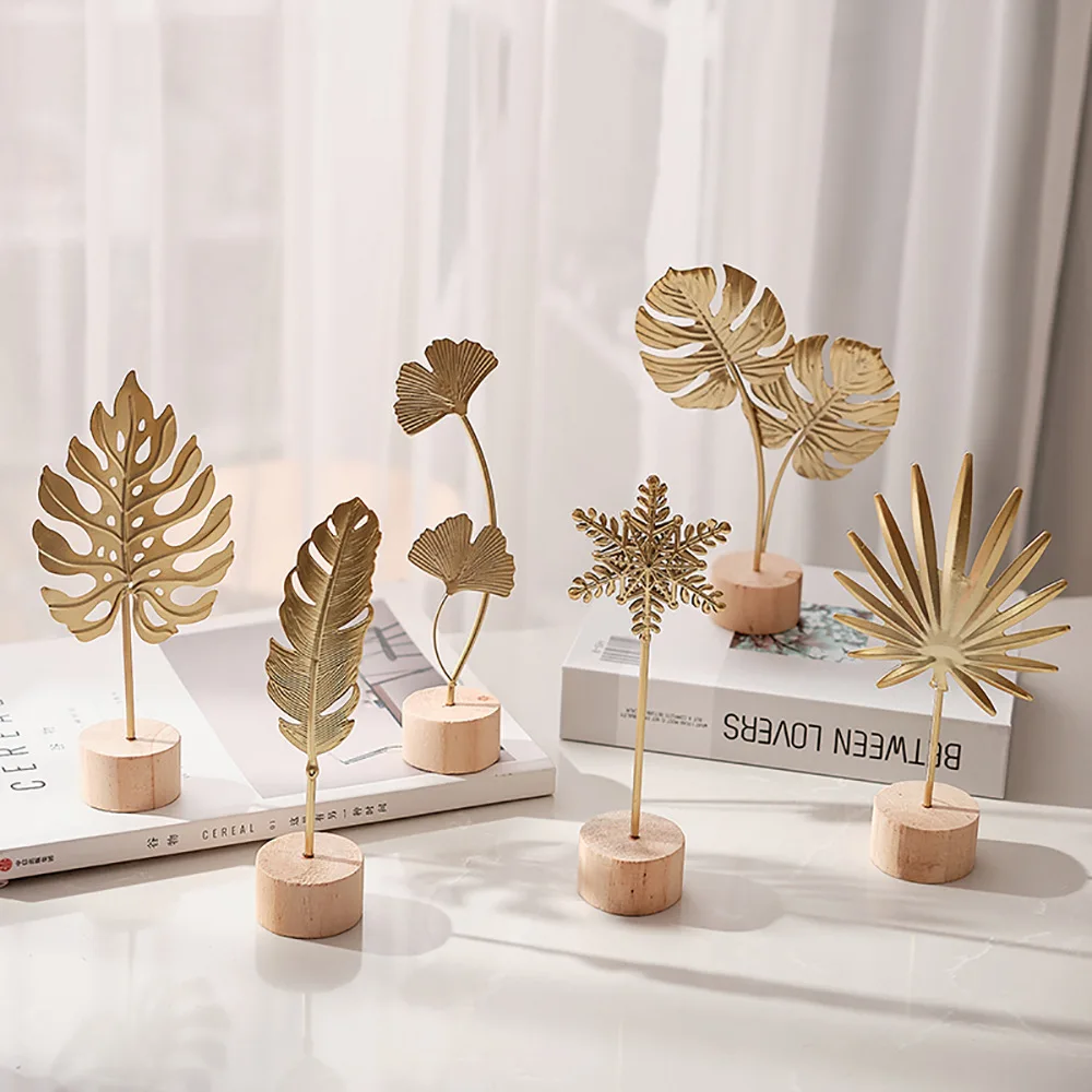 Desk Setup Photo - 1pcs Golden Ginkgo Leaf Feather Metal