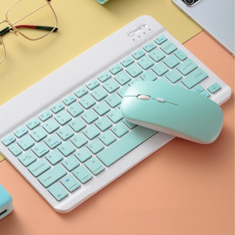 Ultra-Slim Bluetooth Keyboard  - Desk Setup Ipad recension och pris